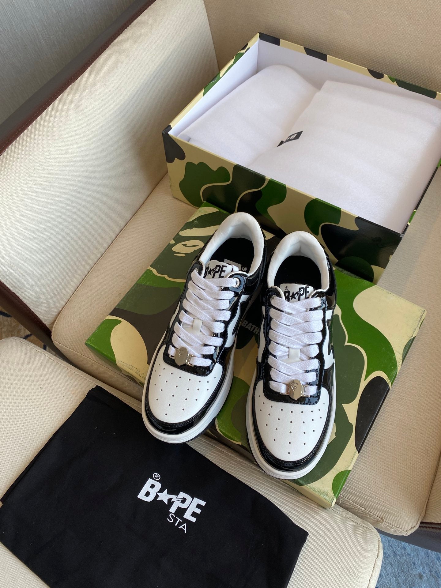 BAPE STA 'BLACK WHITE'