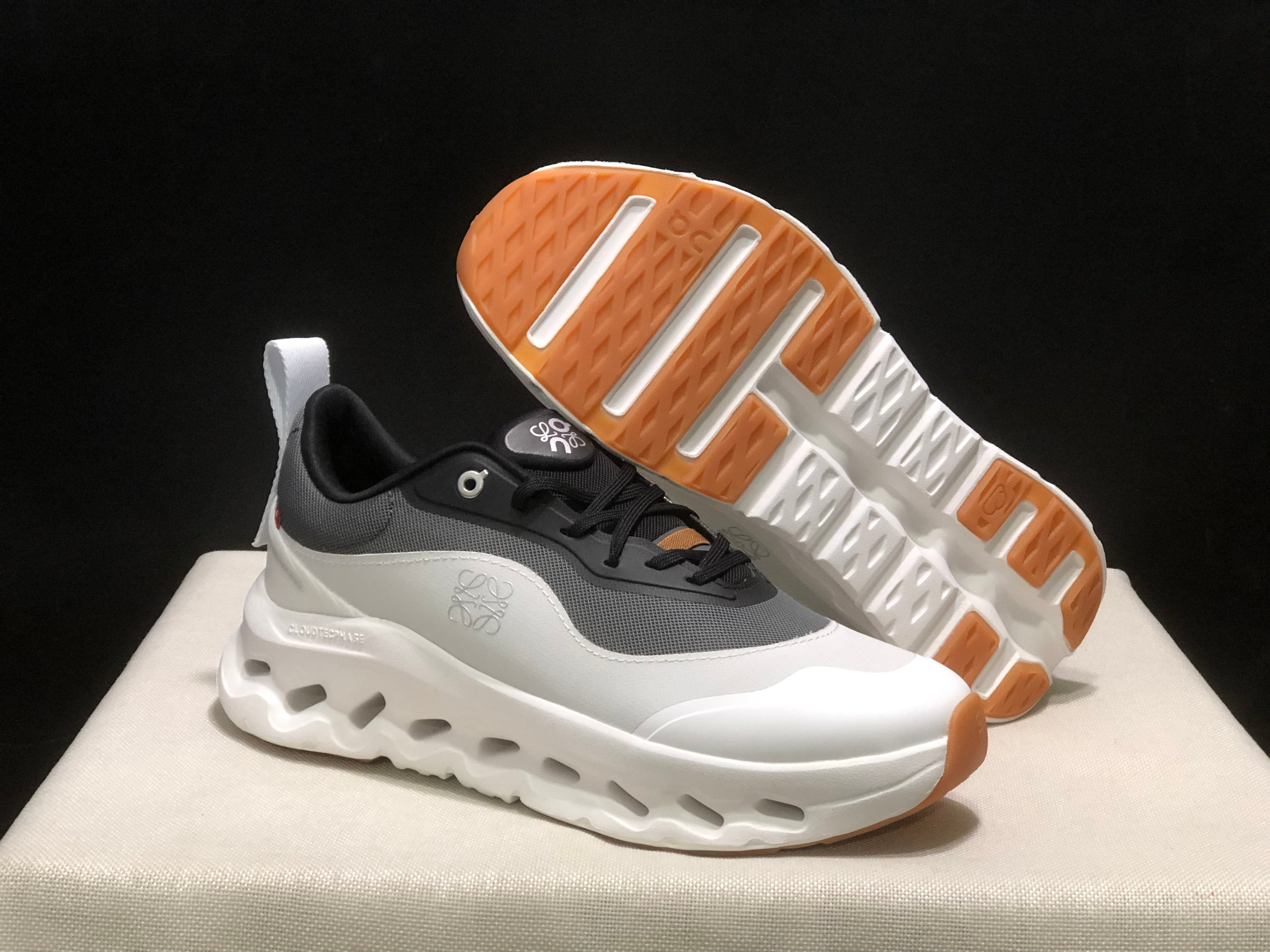 On x LOEWE Cloudtilt 2 'Black White Gum'