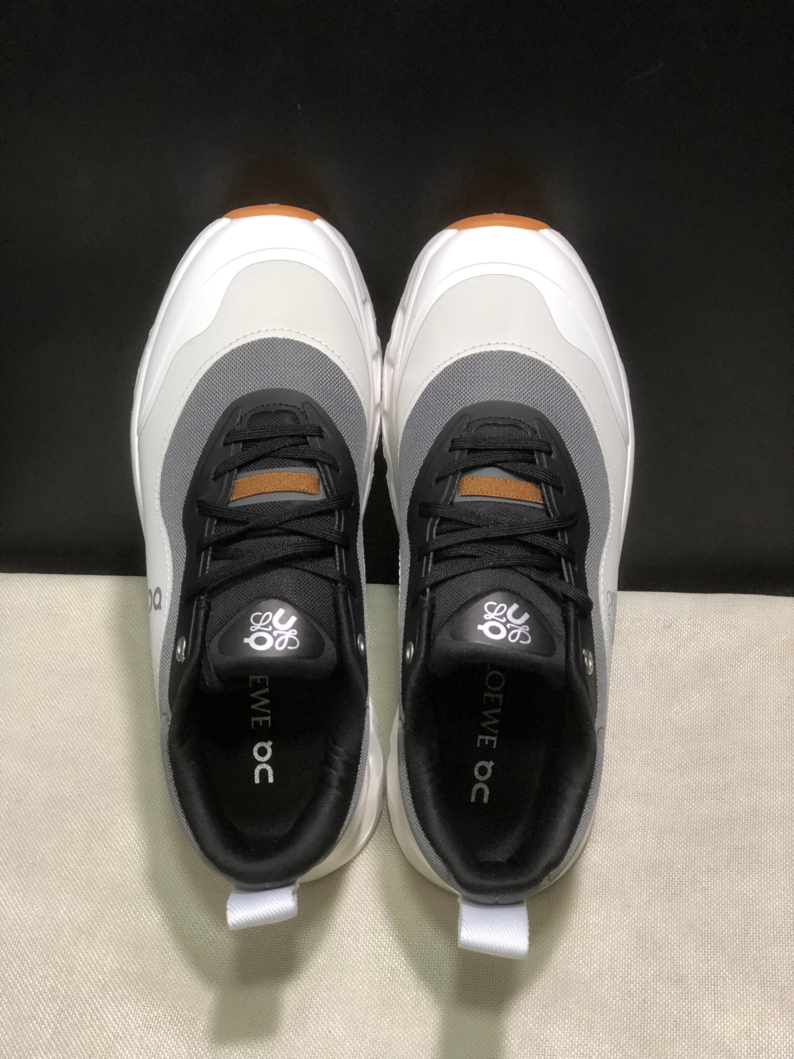 On x LOEWE Cloudtilt 2 'Black White Gum'