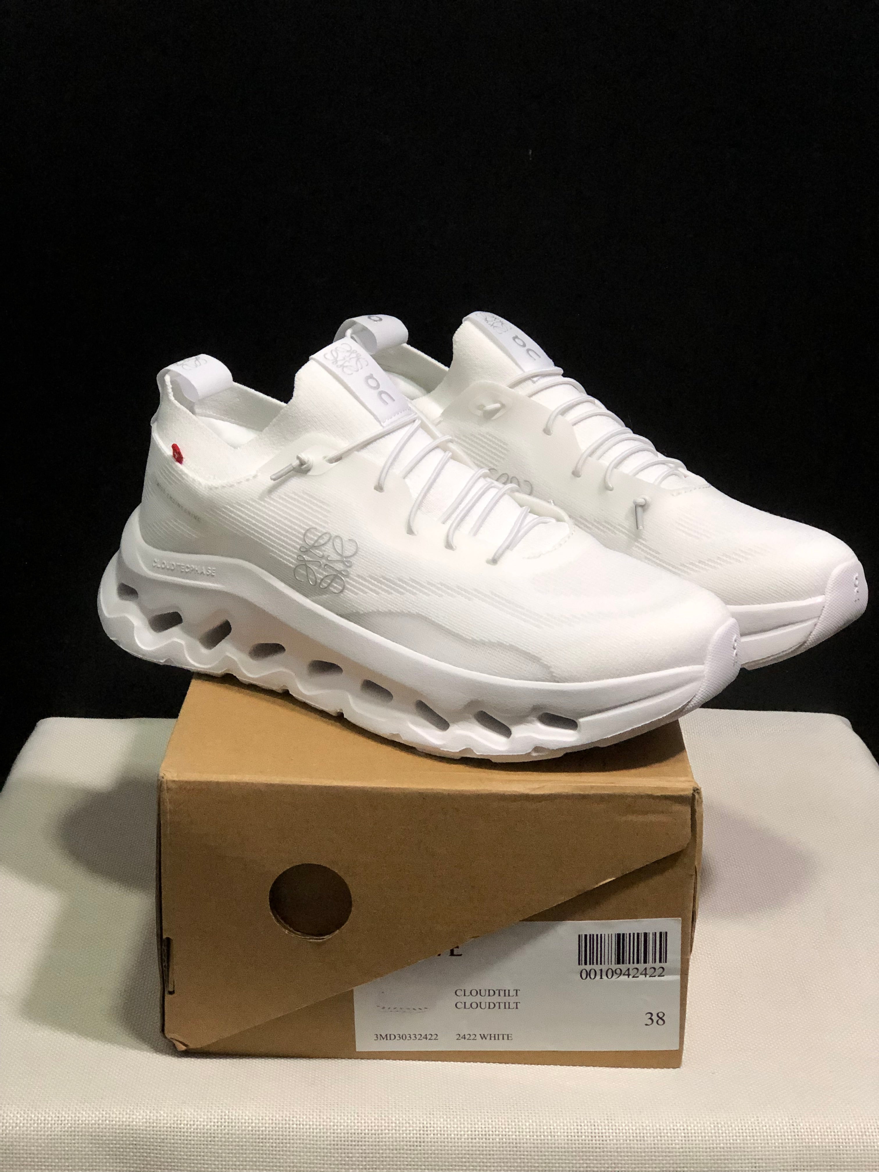 On x LOEWE Cloudtilt 'White'