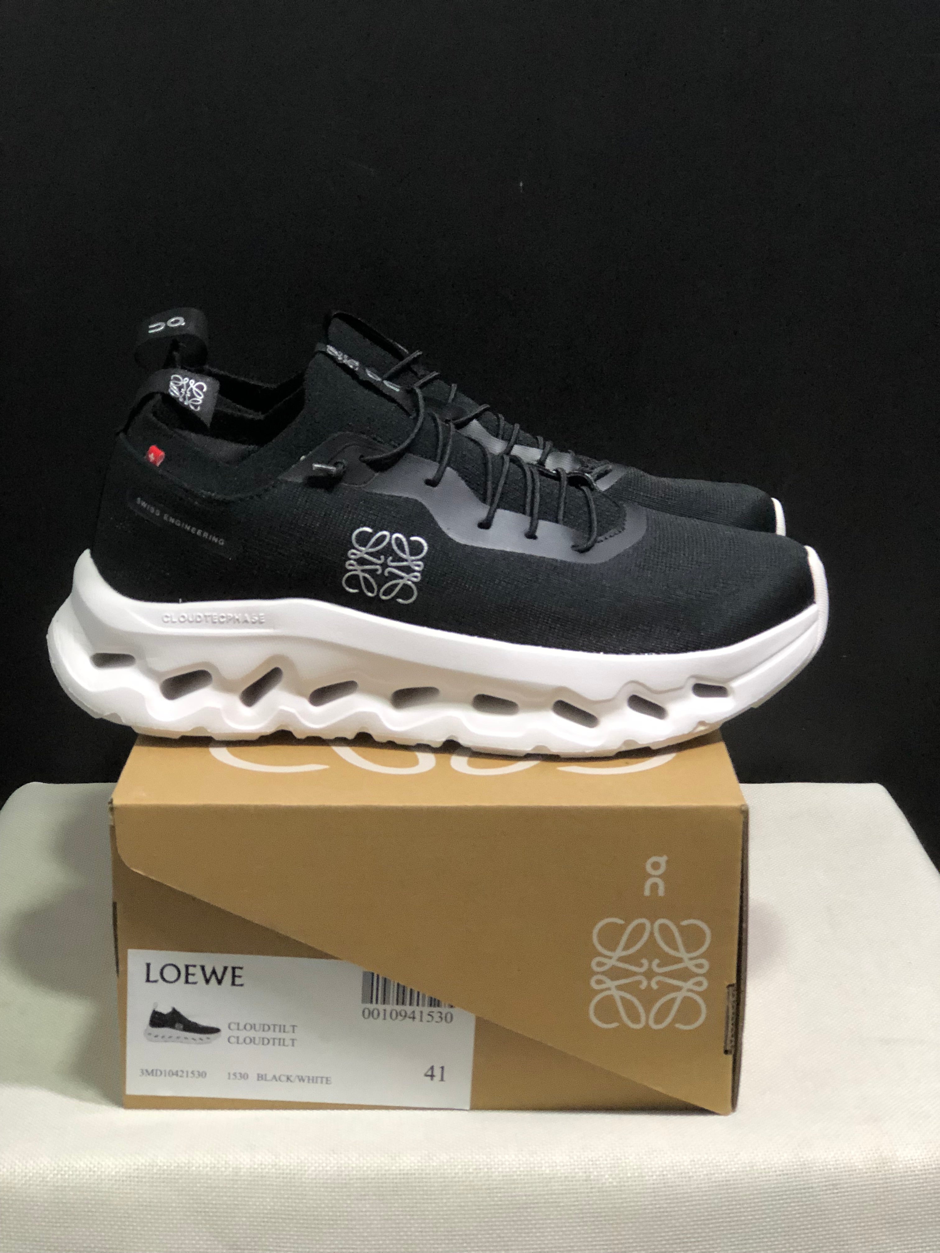 On x LOEWE Cloudtilt 'Black - White'