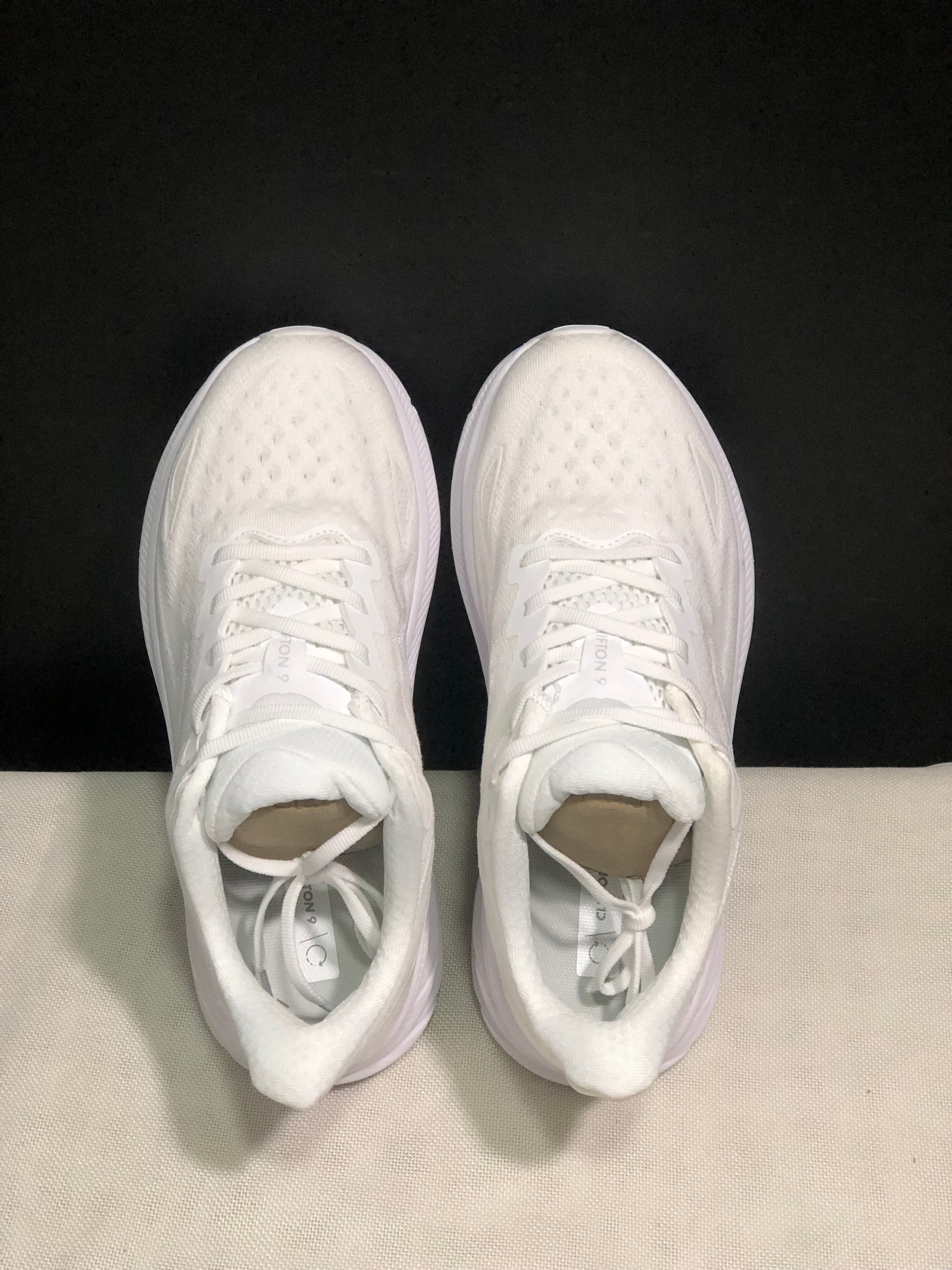 Hoka Clifton 9 'Beige-Pink'