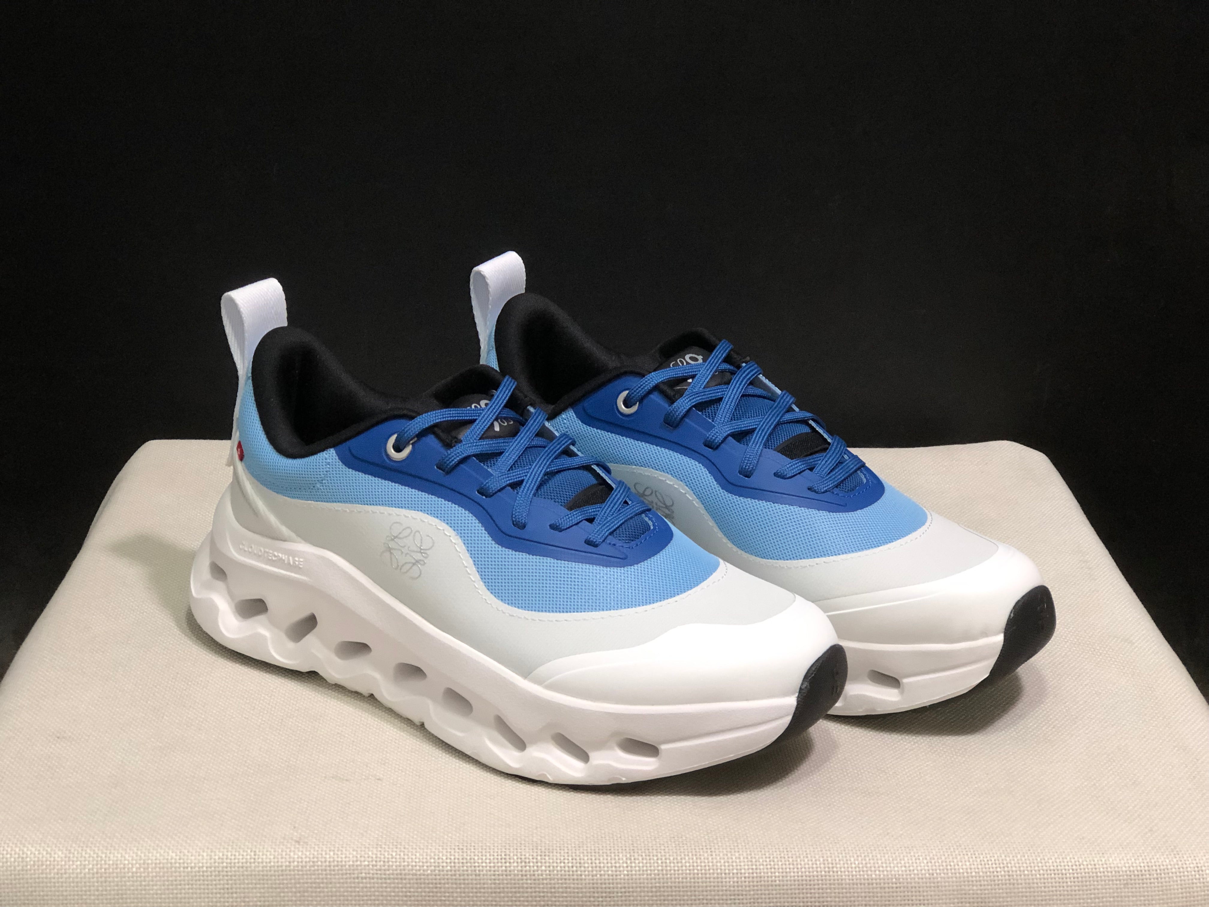 On x LOEWE Cloudtilt 2 'Blue'