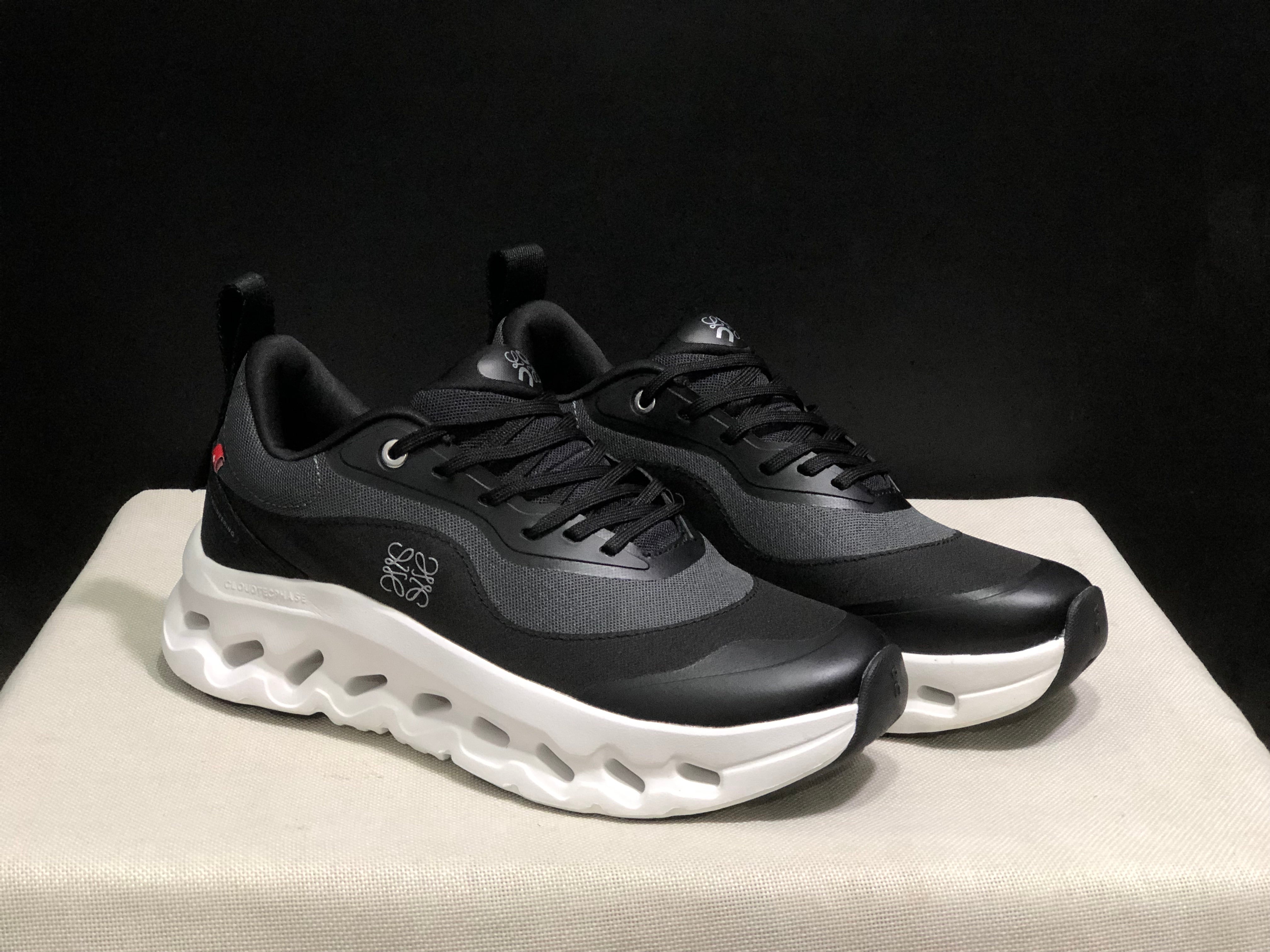 On x LOEWE Cloudtilt 2 'Black/White'