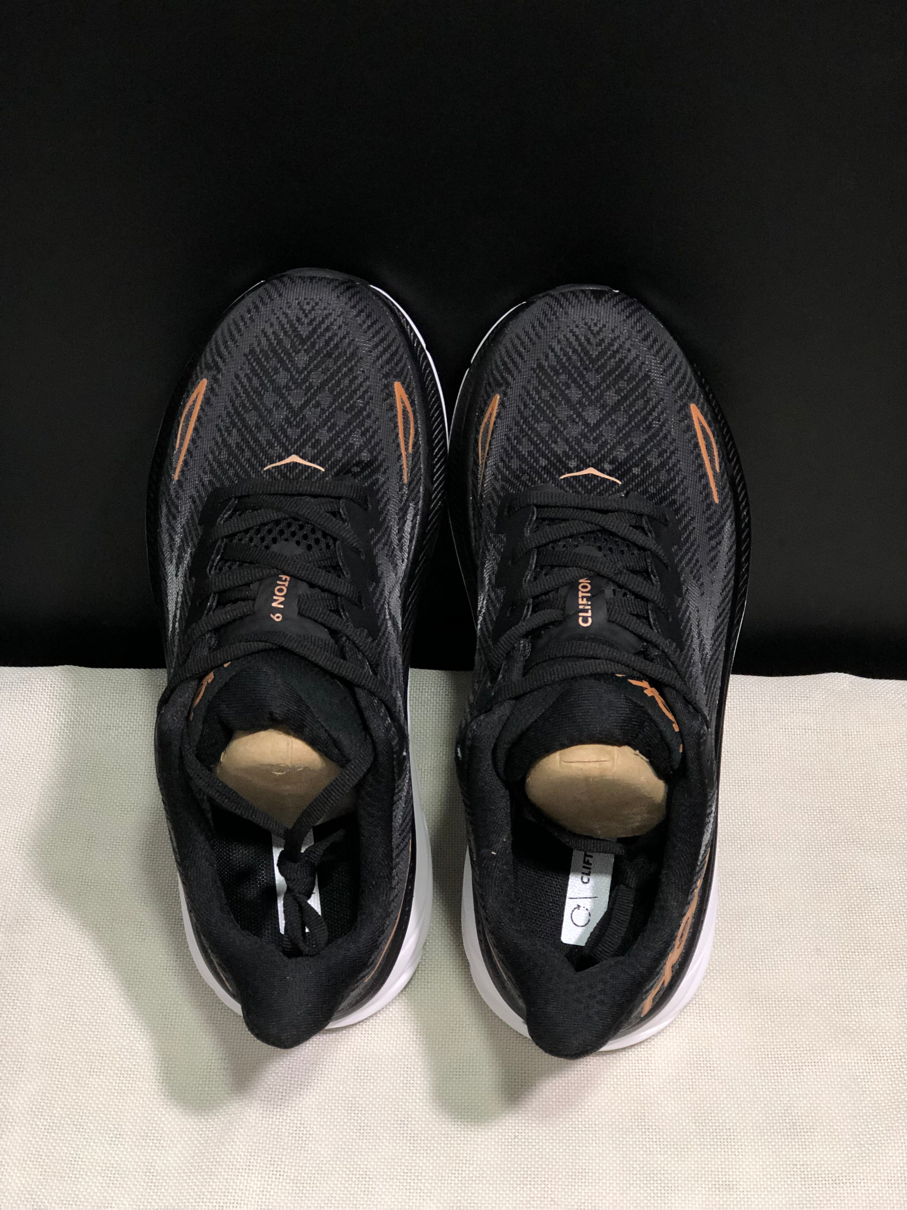 Hoka Clifton 9 'Beige-Pink'