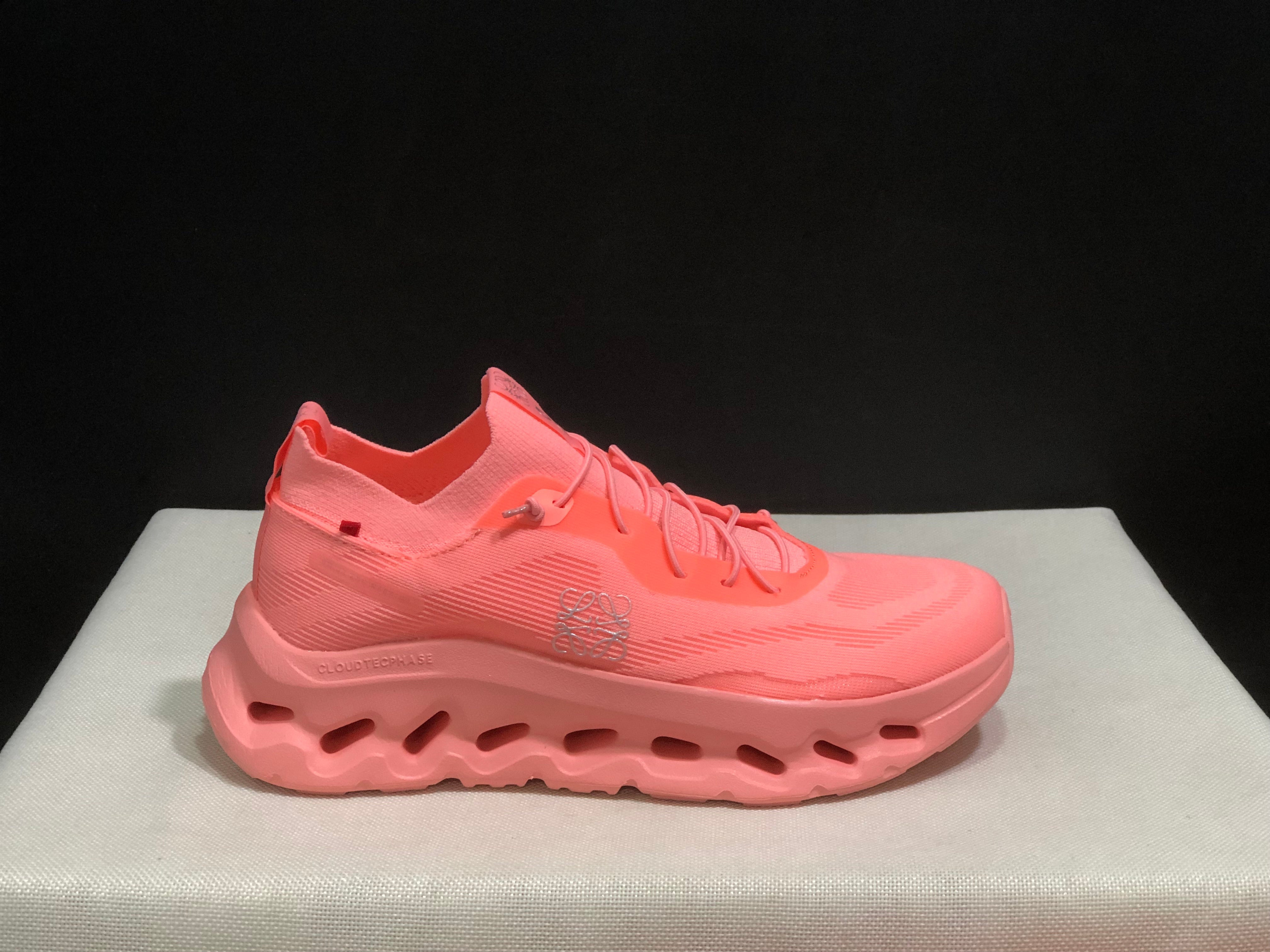 On x LOEWE Cloudtilt 'Pink'