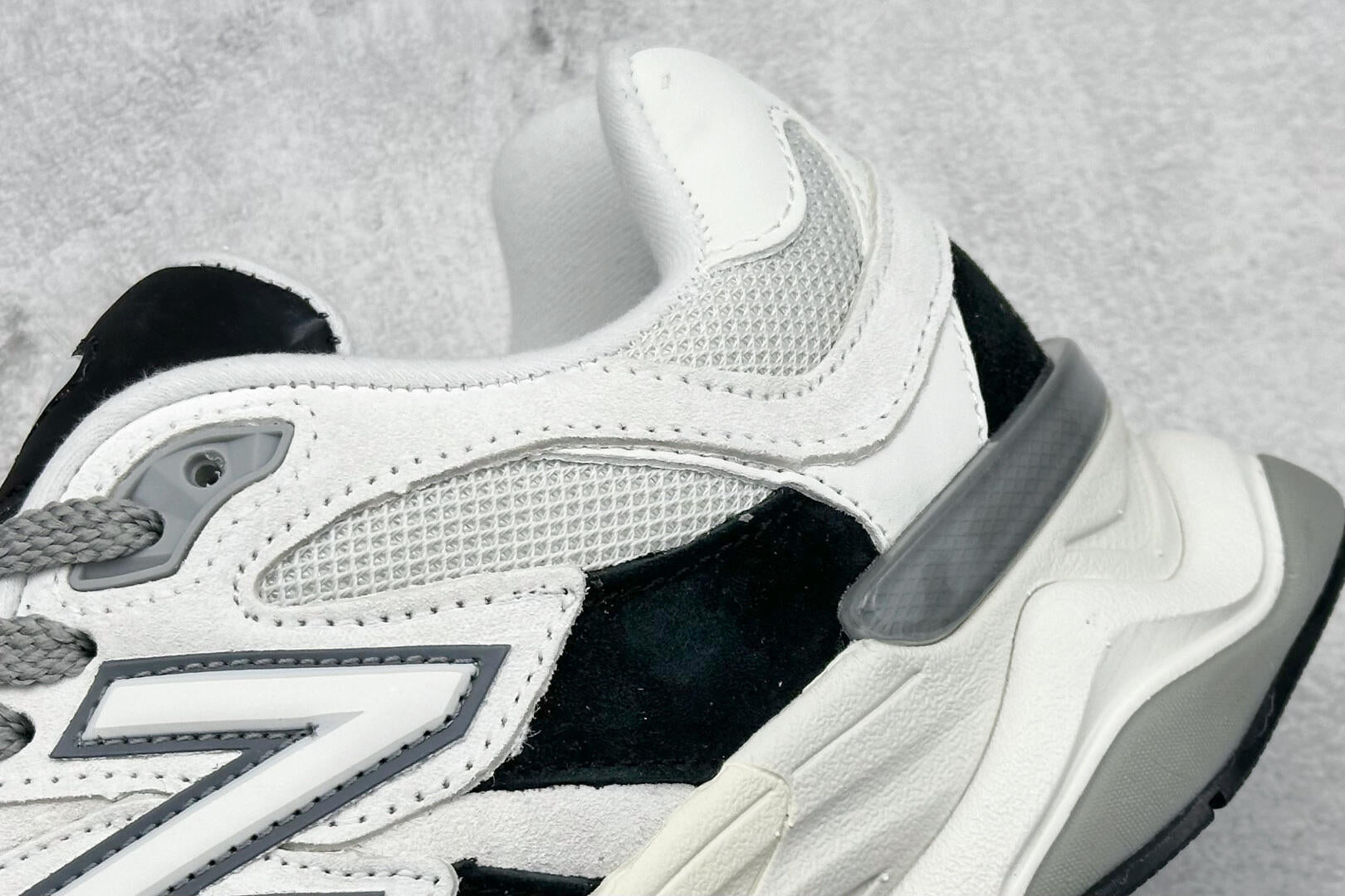 New Balance 9060 'Grey Jet Black'