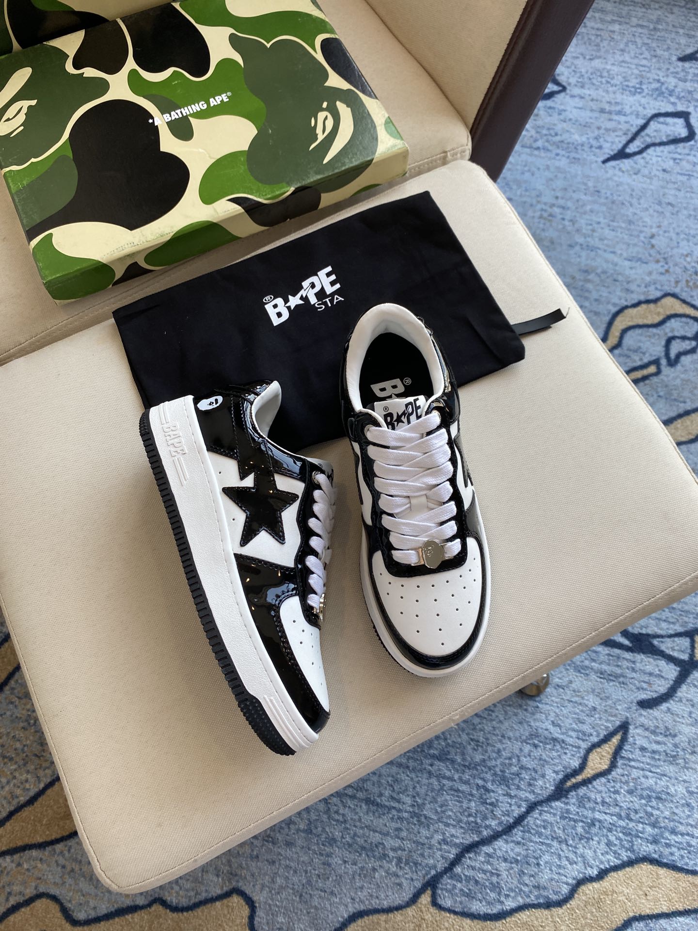 BAPE STA  'BLACK WHITE'