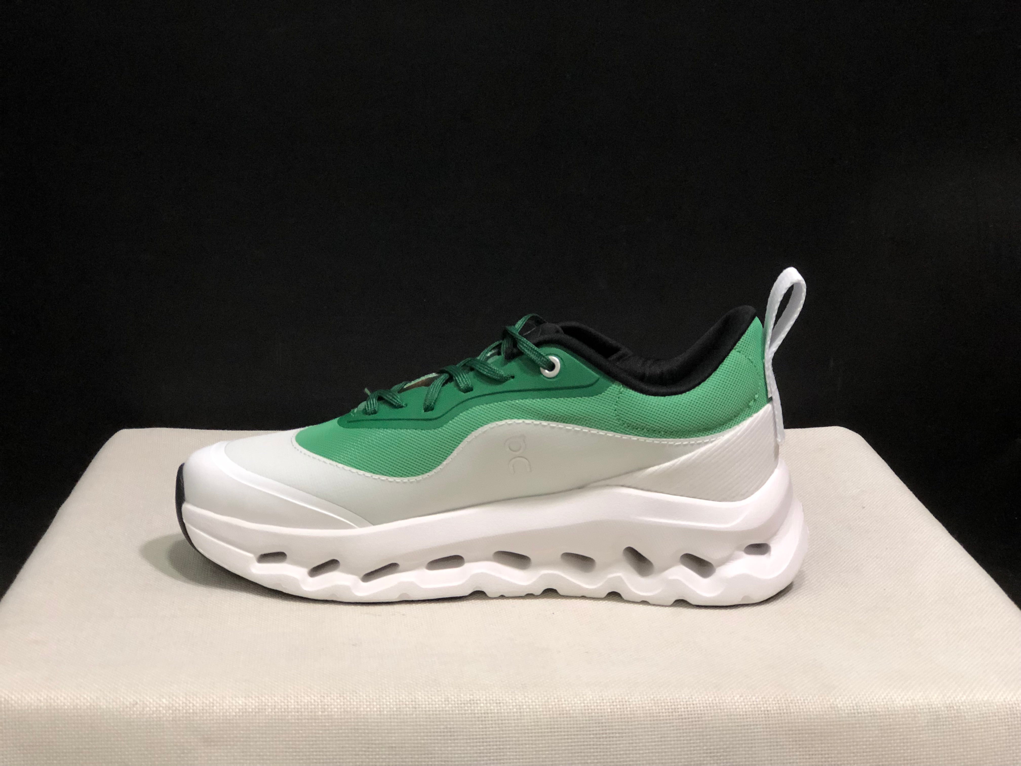 On x LOEWE Cloudtilt 2 'Green'