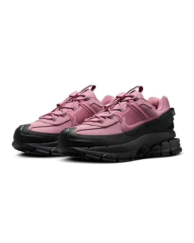 Zoom Vomero Roam ' Elemental pink'