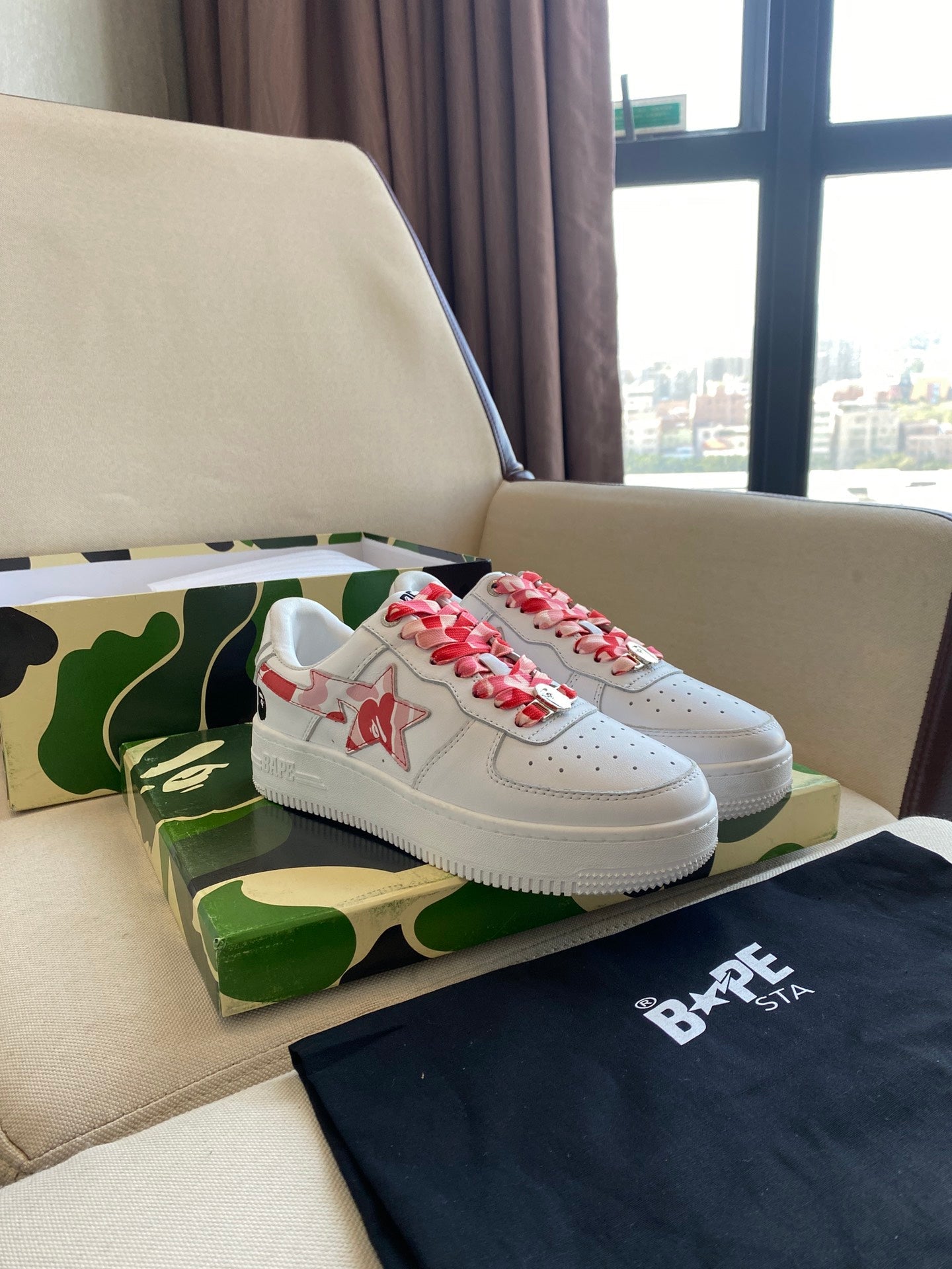 BAPE 'LOW ABC CAMO WHITE PINK'