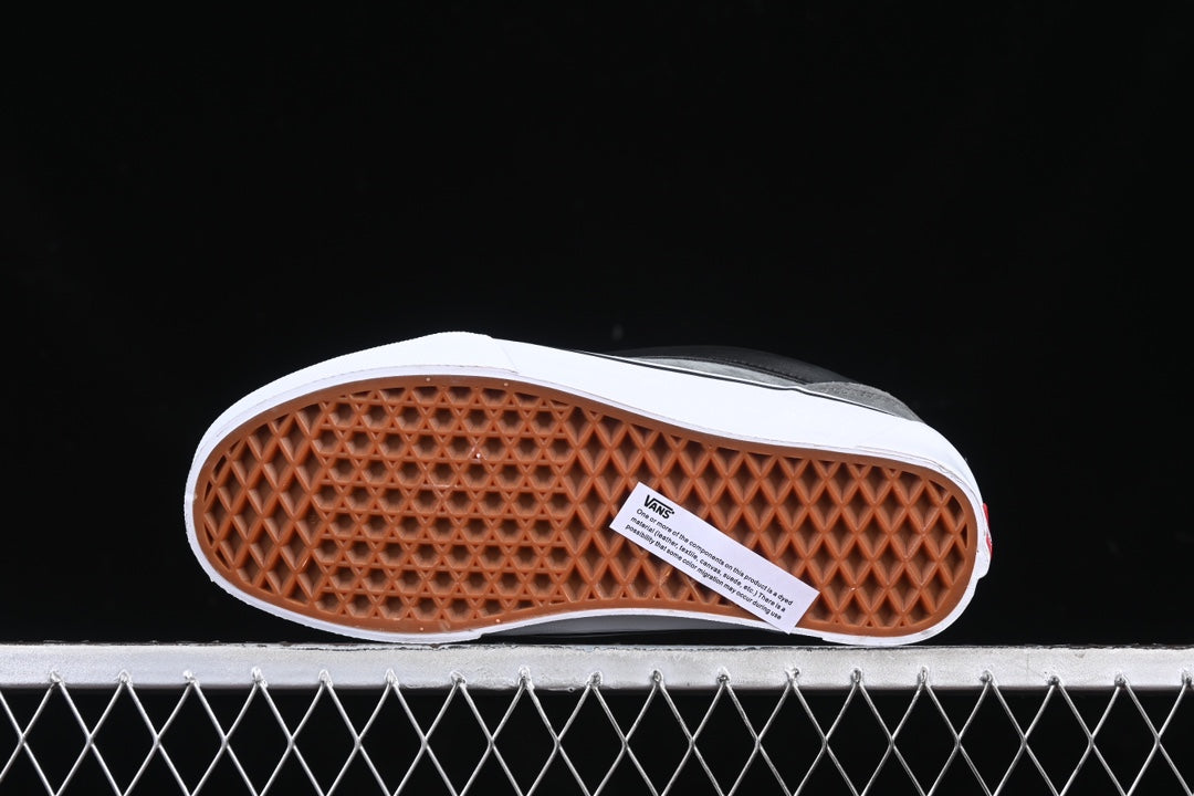 Vans Knu Skool Gray and Black