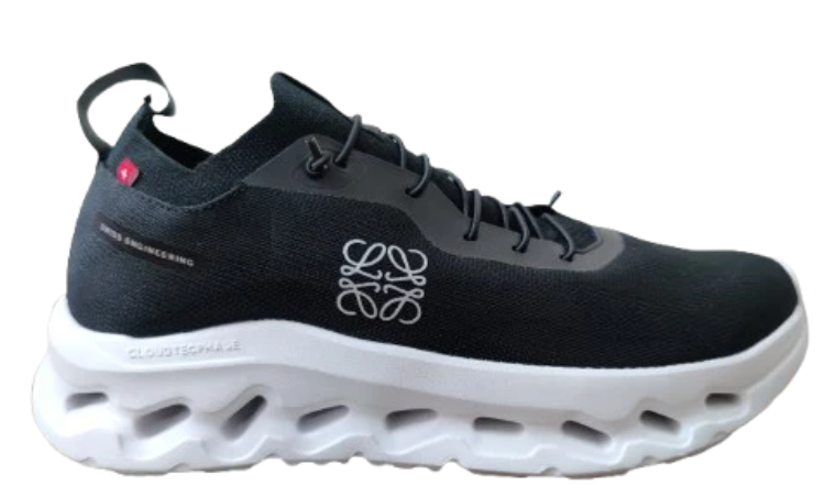 On x LOEWE Cloudtilt 'Black - White'