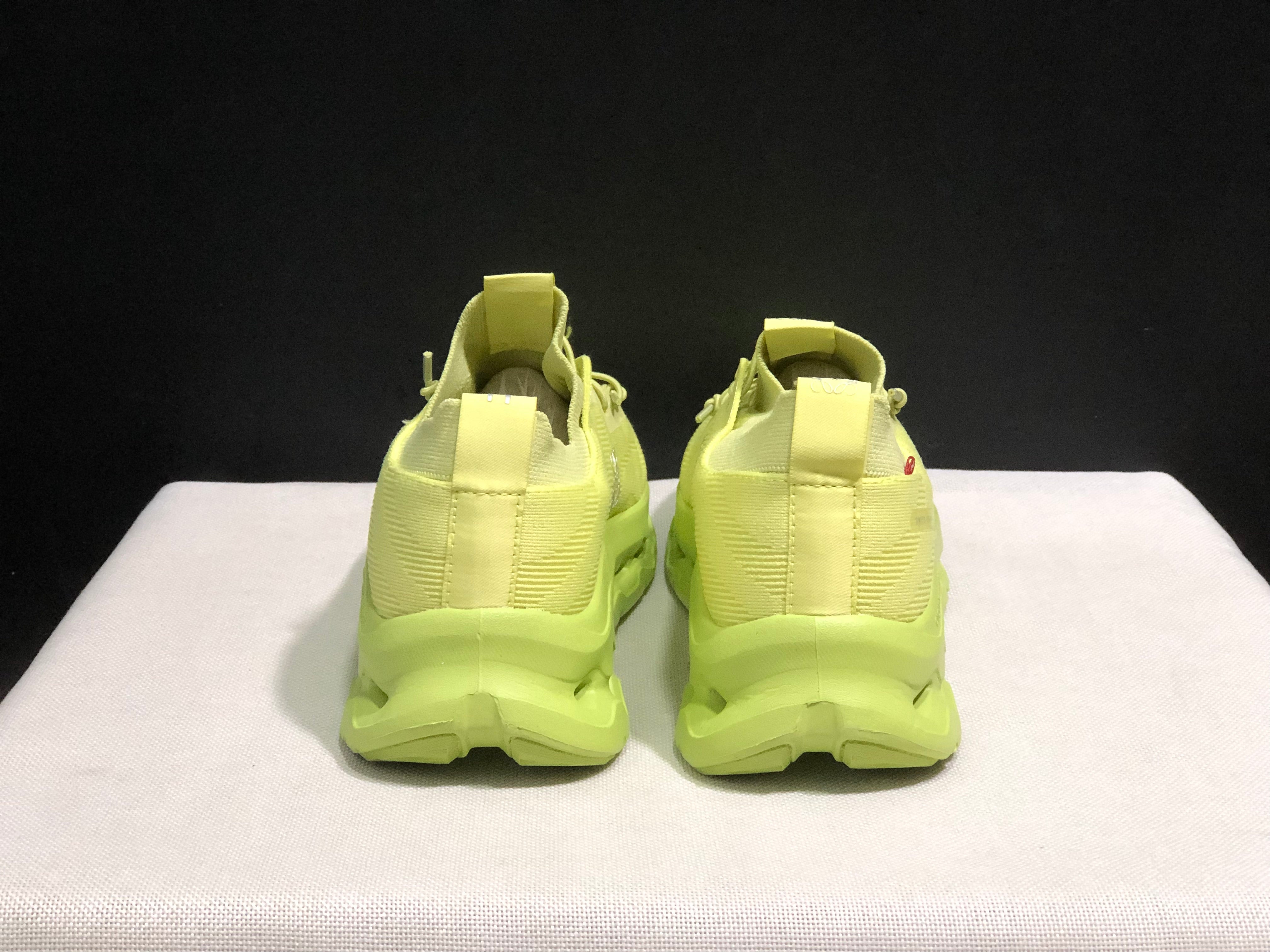 On x LOEWE Cloudtilt 'Yellow'