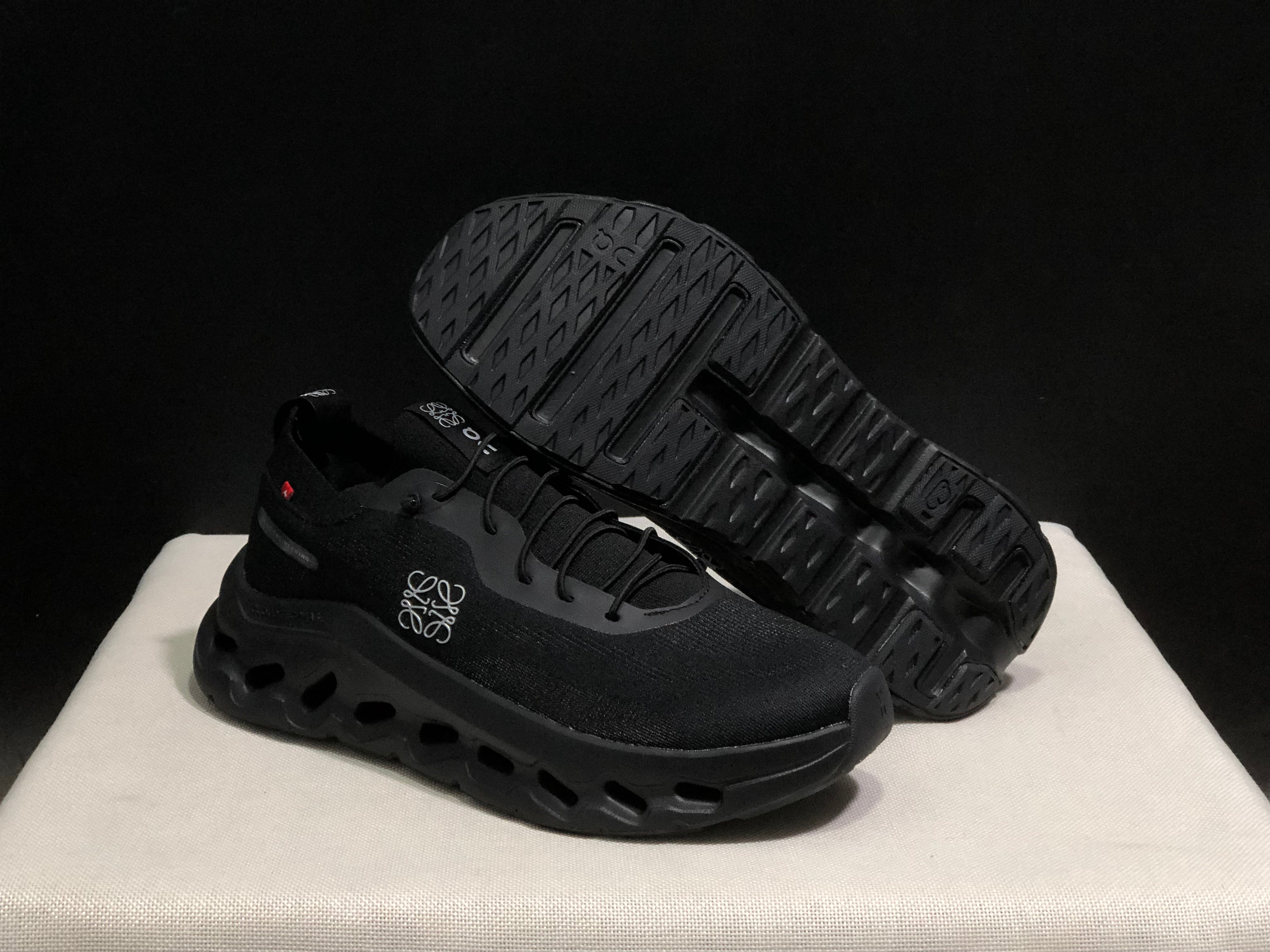 On x LOEWE Cloudtilt 'Black'