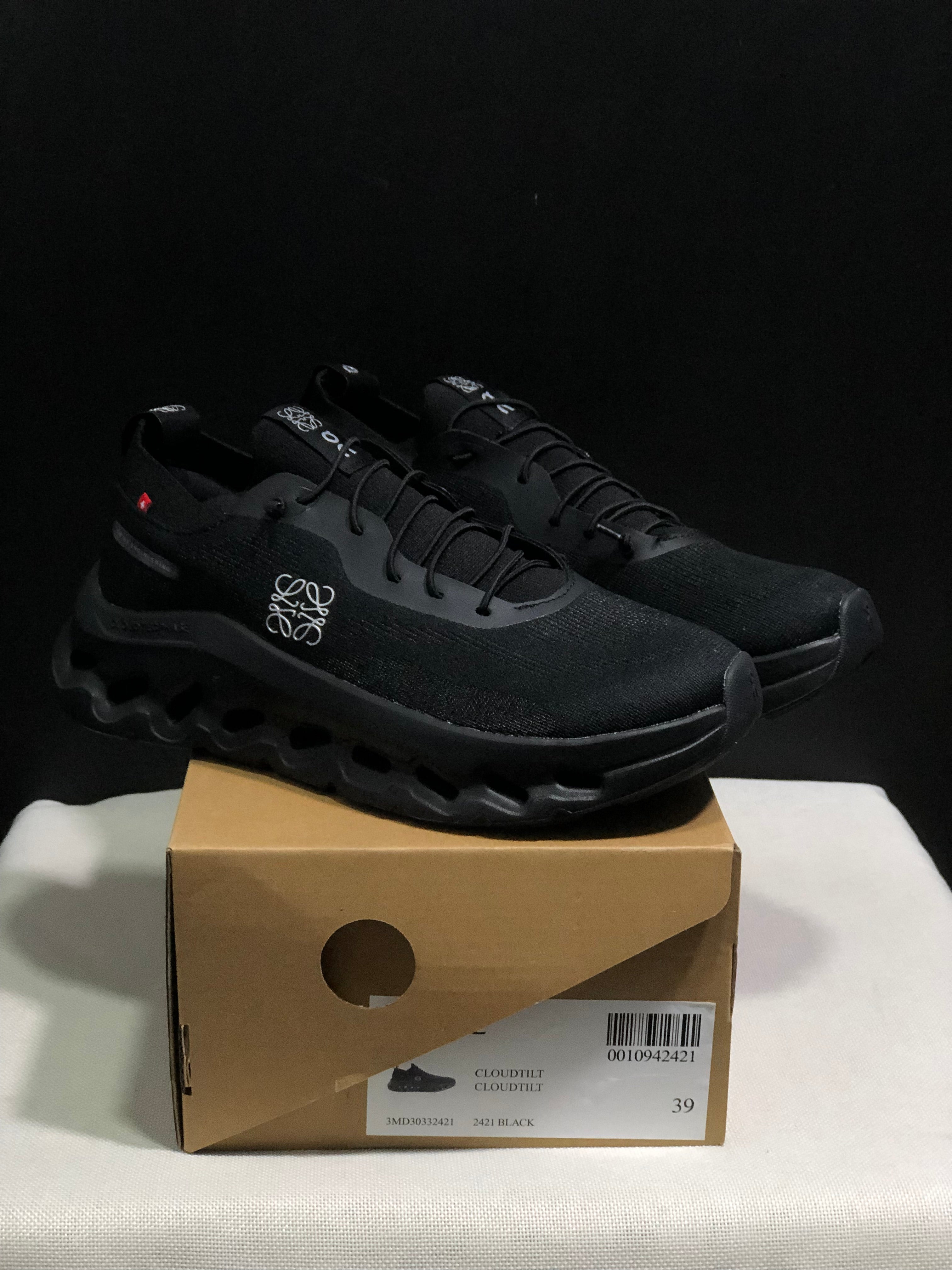 On x LOEWE Cloudtilt 'Black'