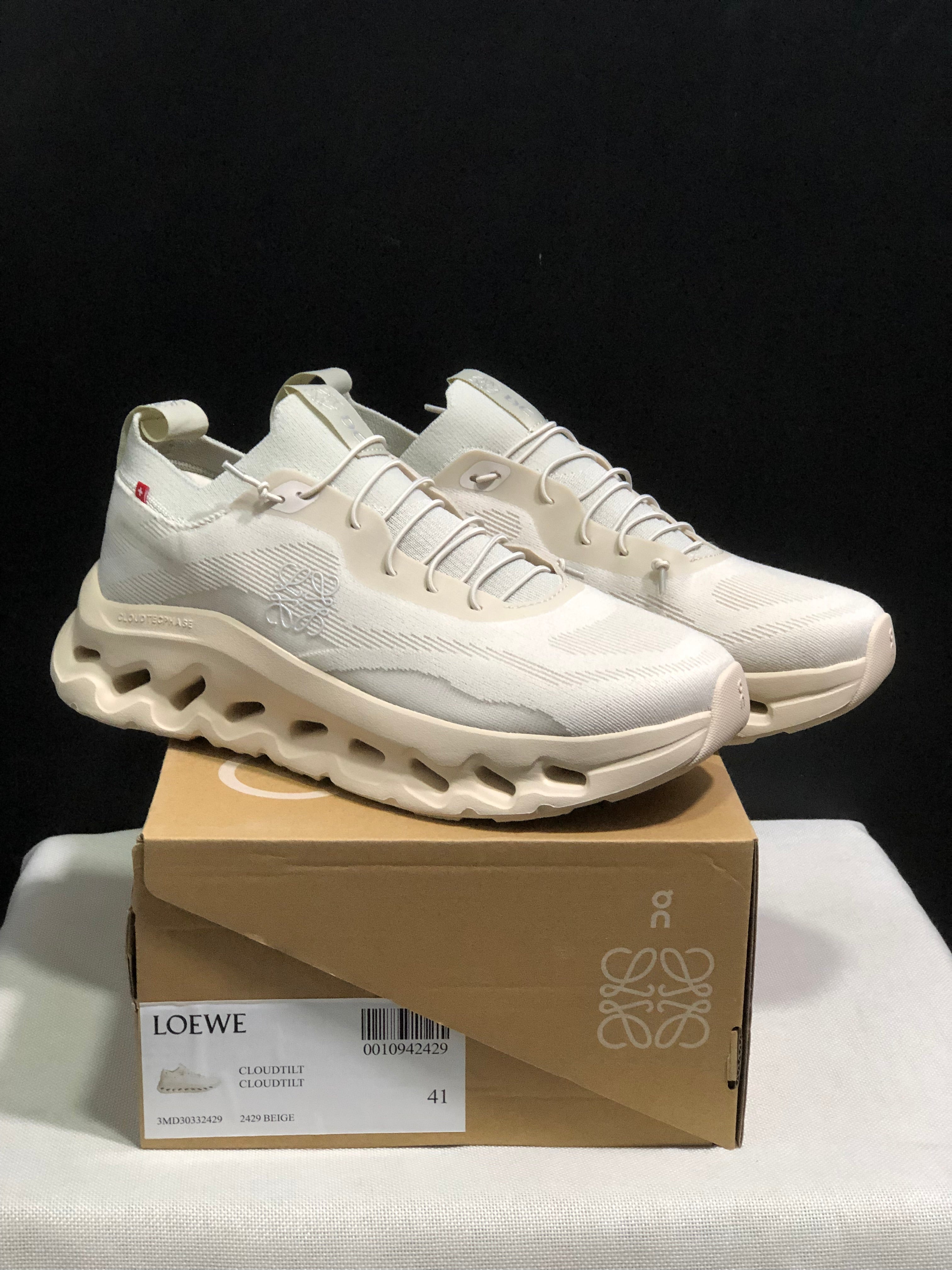 On x LOEWE Cloudtilt 'Beige'