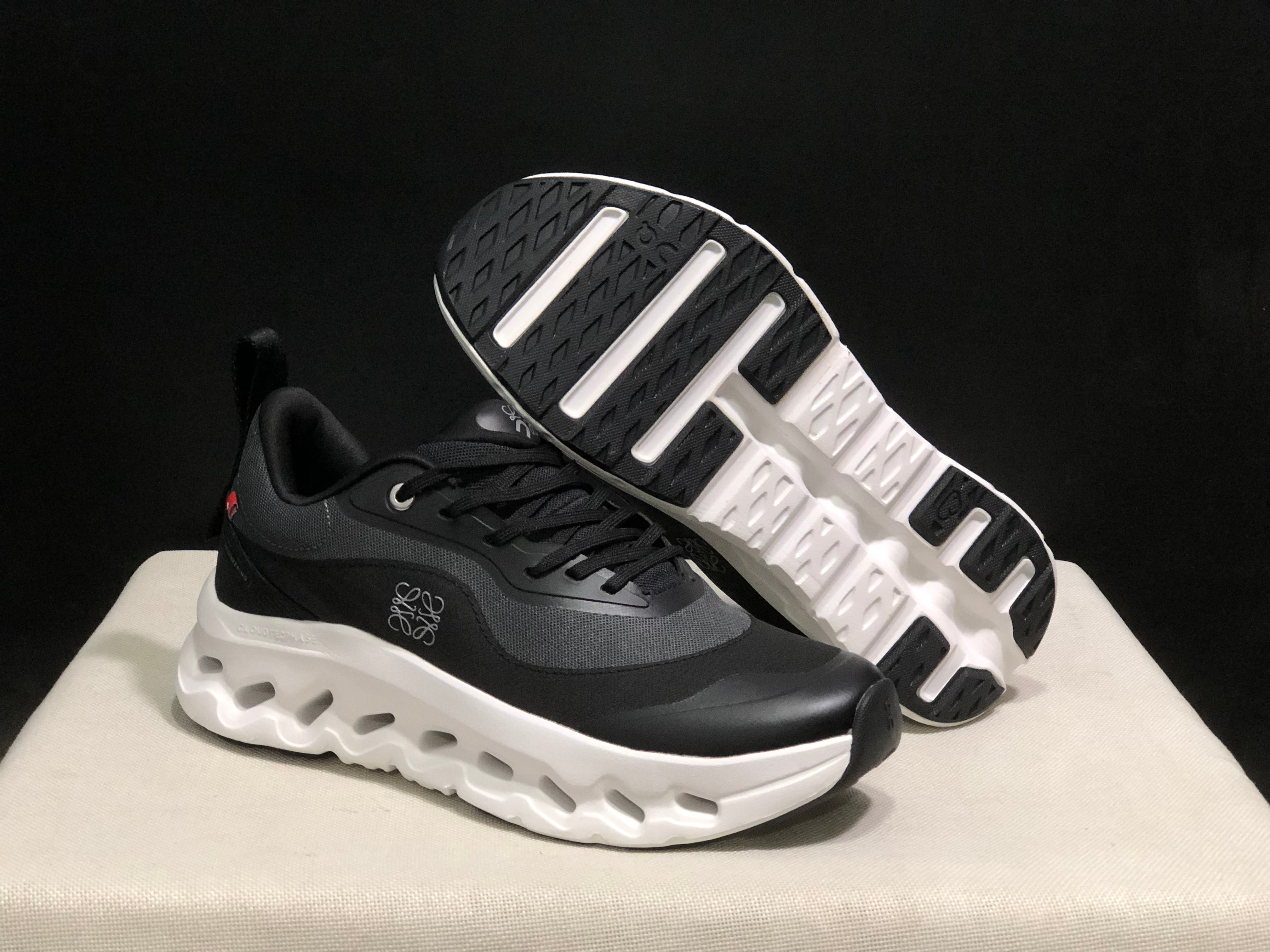 On x LOEWE Cloudtilt 2 'Black/White'