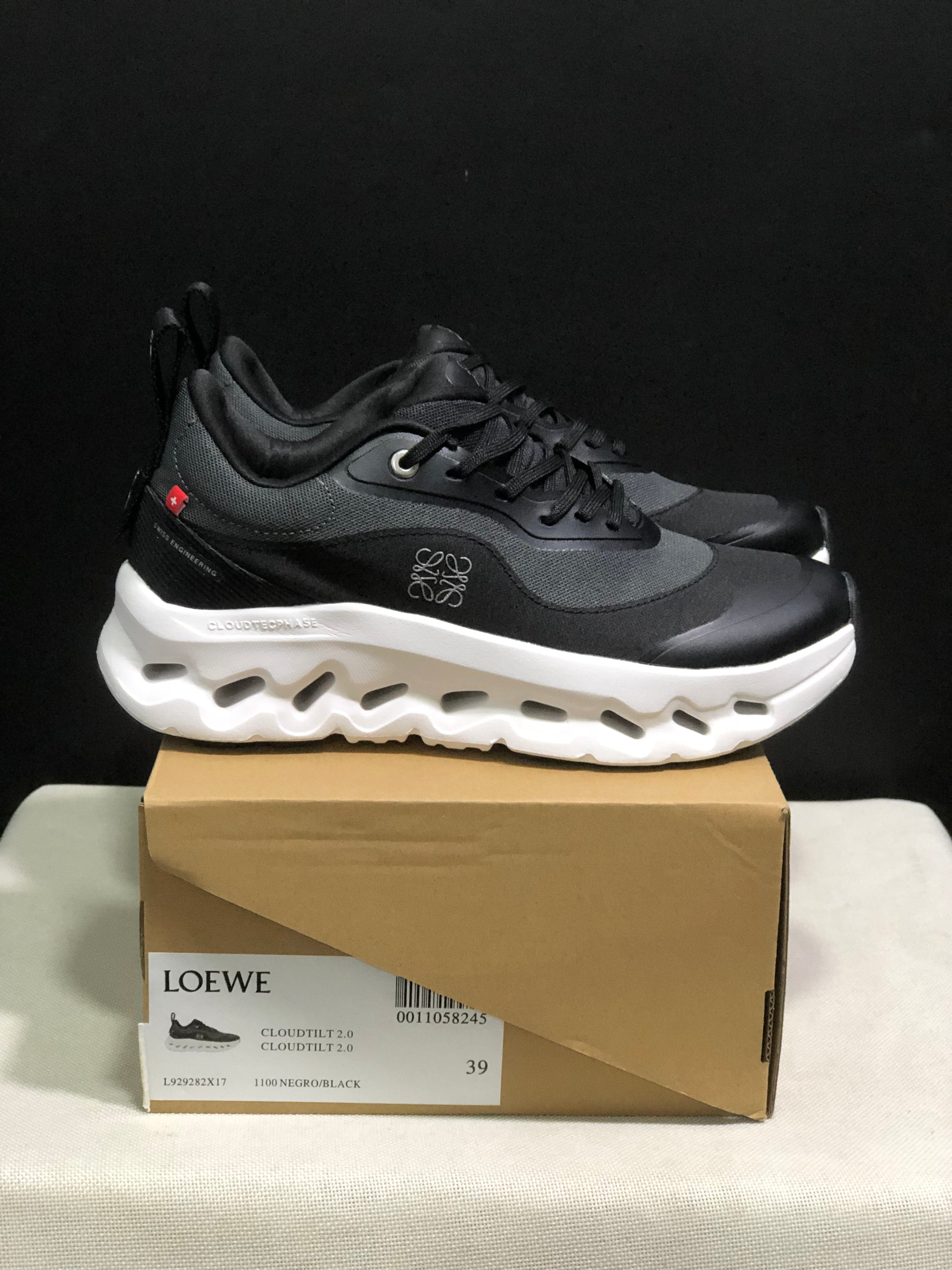 On x LOEWE Cloudtilt 2 'Black/White'