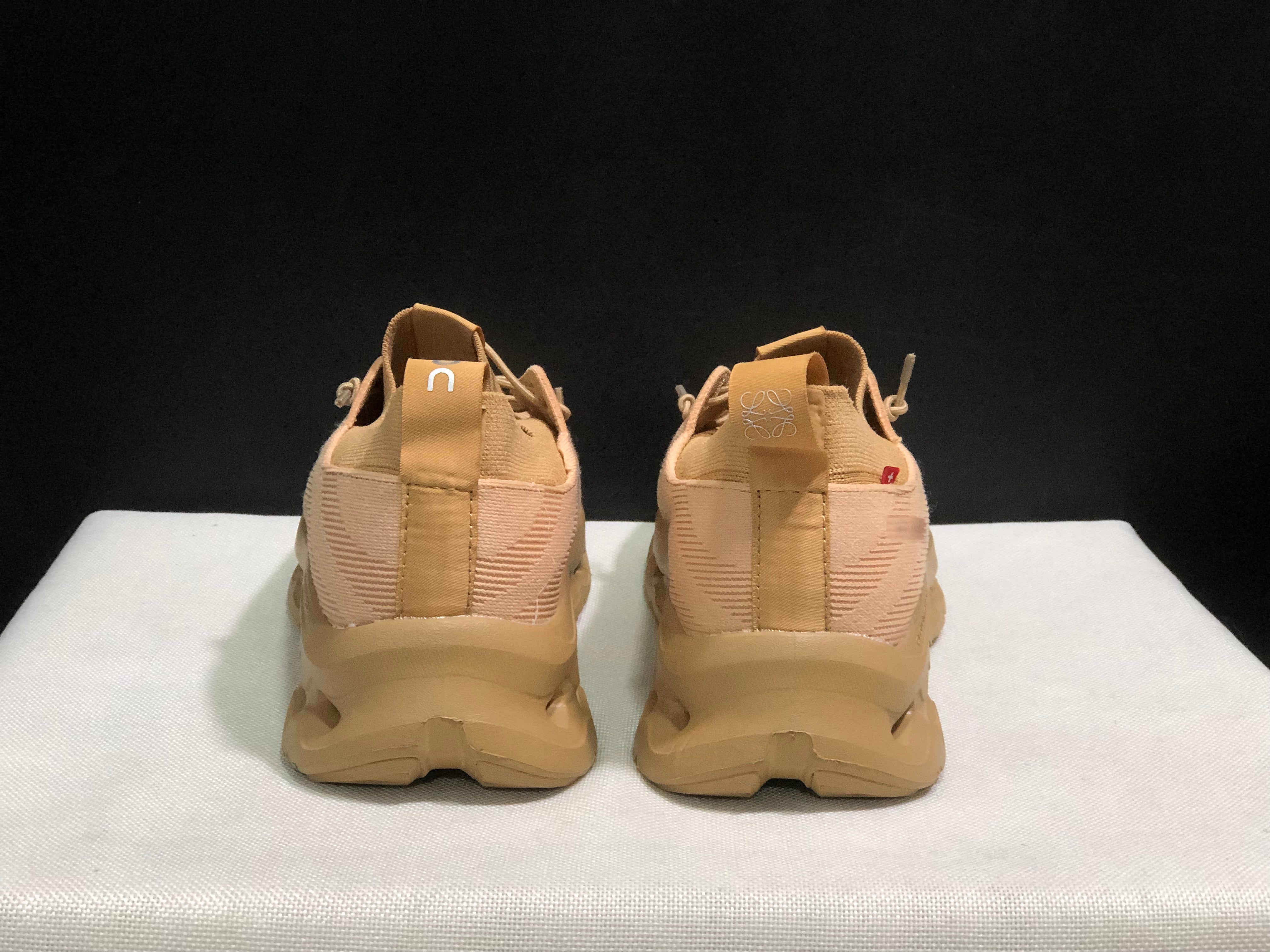 On x LOEWE Cloudtilt 'Marfim'