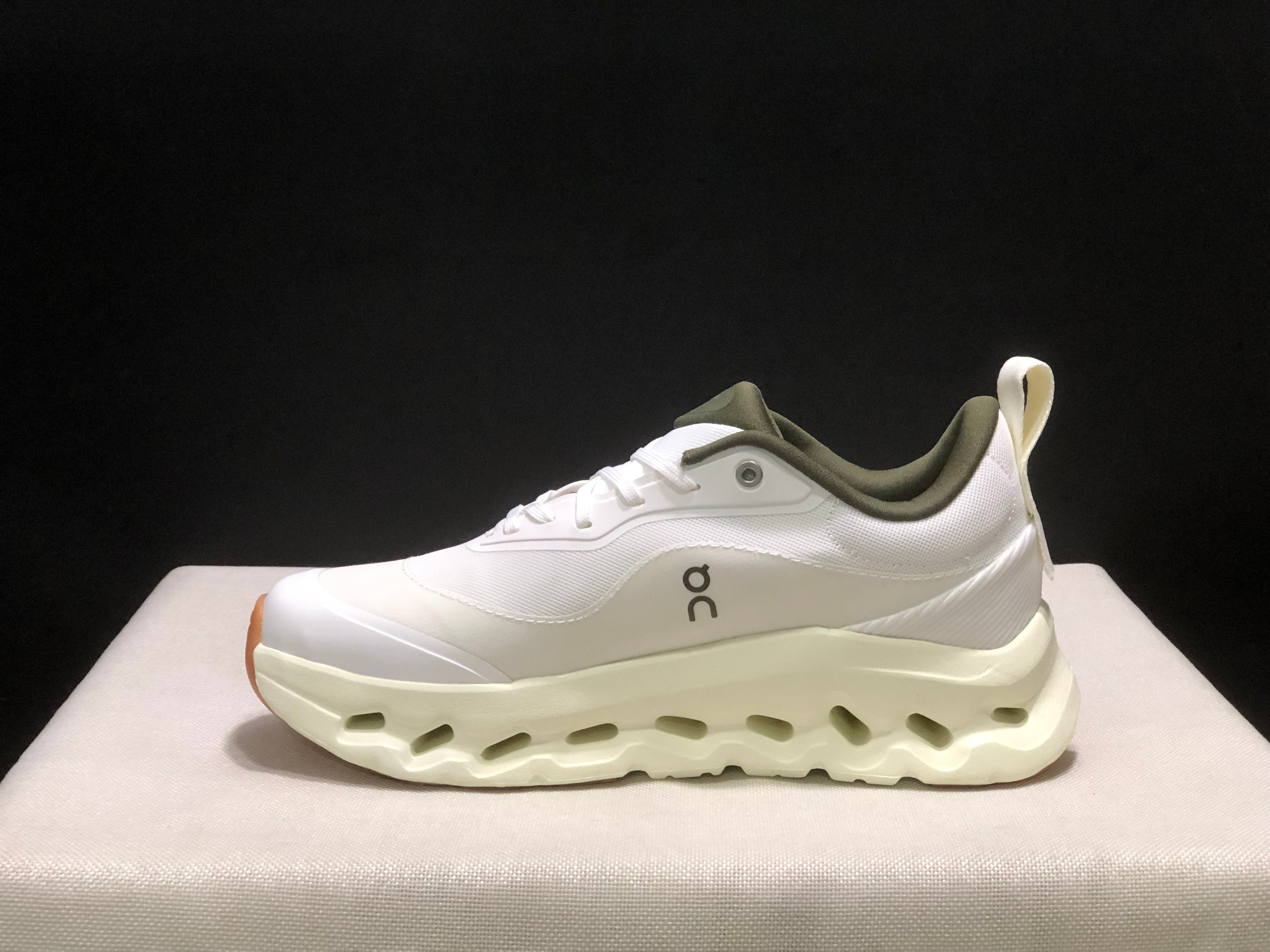 On x LOEWE Cloudtilt 2 'White/Green'