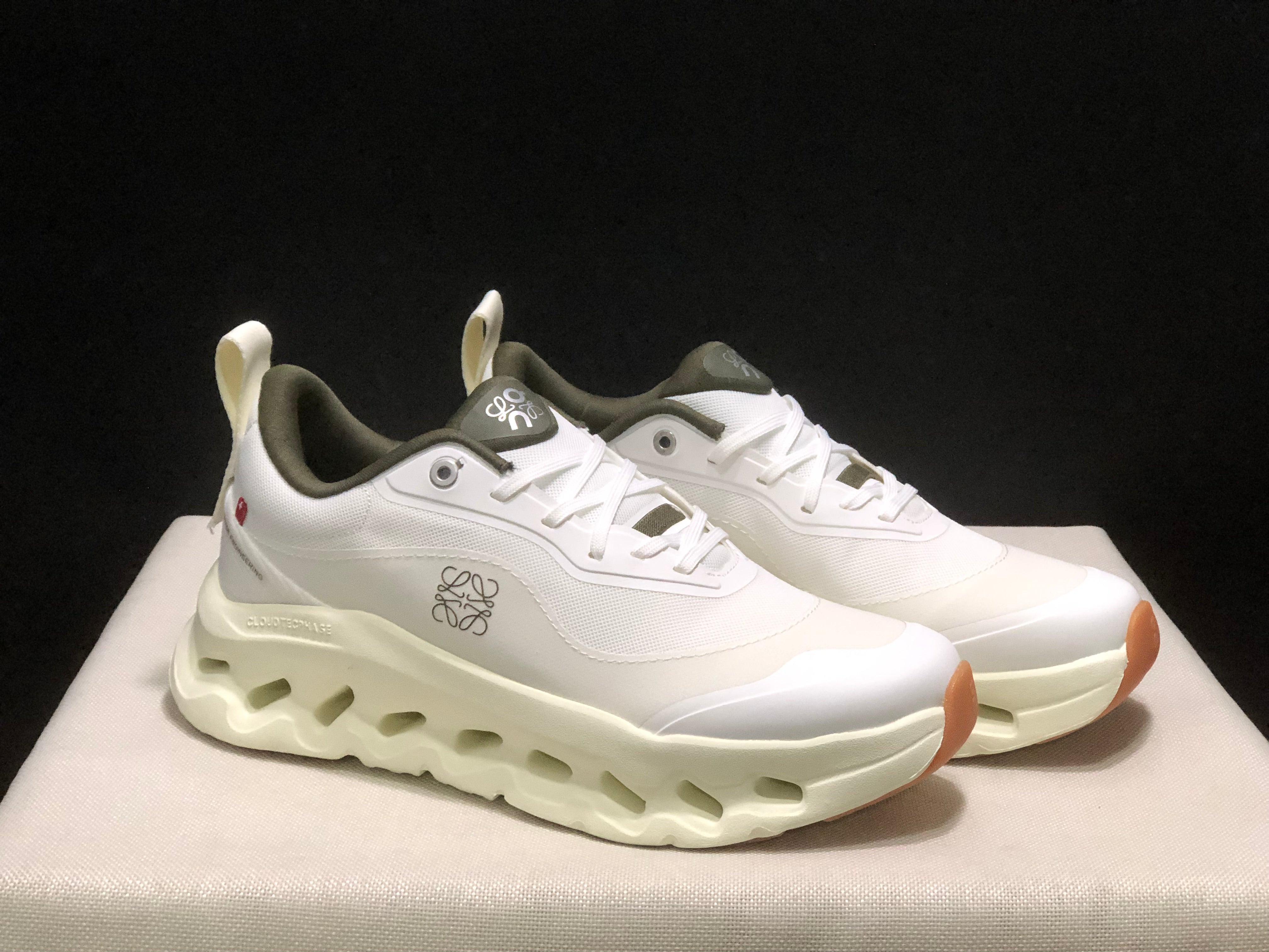 On x LOEWE Cloudtilt 2 'White/Green'