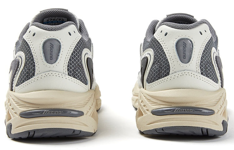 Mizuno Adventure Twe 'White'